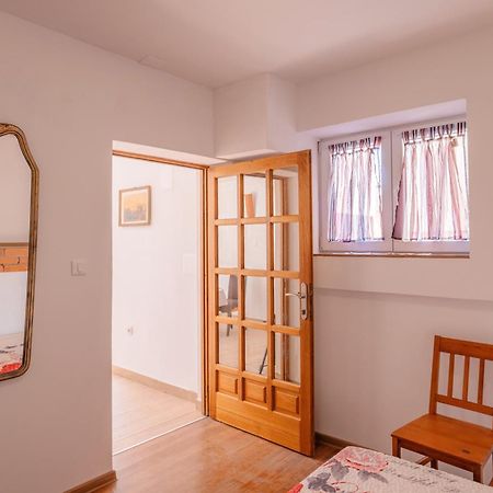 Apartments Ema シベニク エクステリア 写真